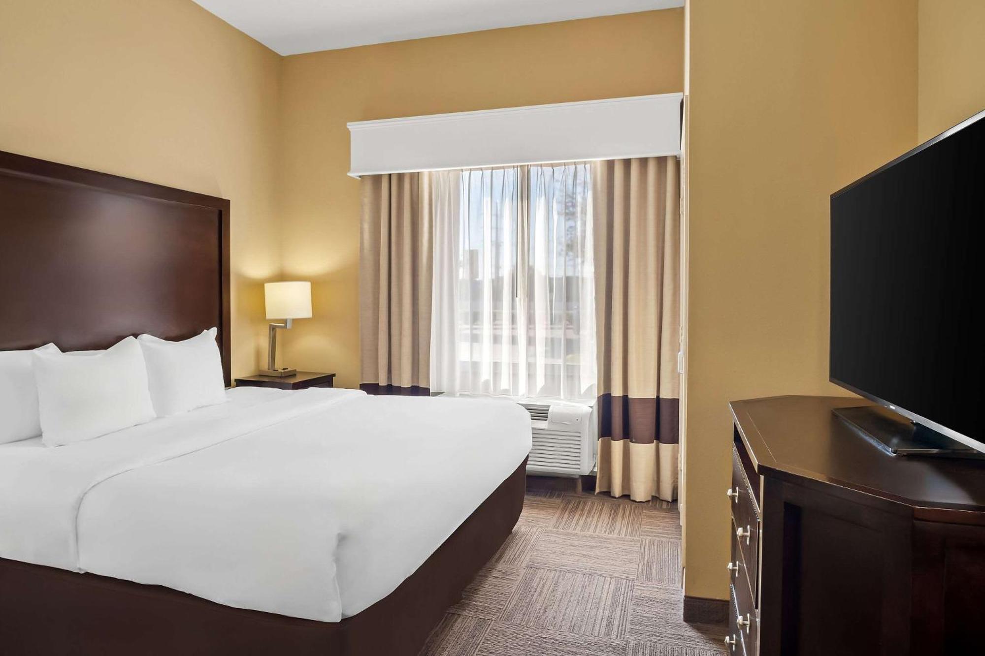 Comfort Suites Frisco Buitenkant foto