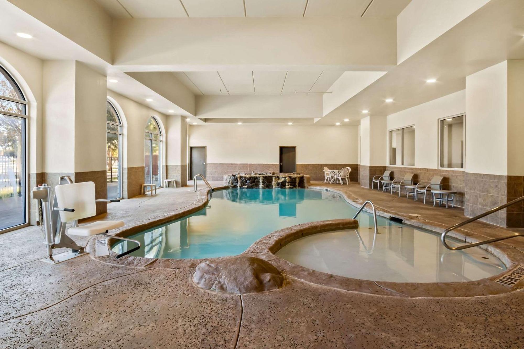 Comfort Suites Frisco Buitenkant foto