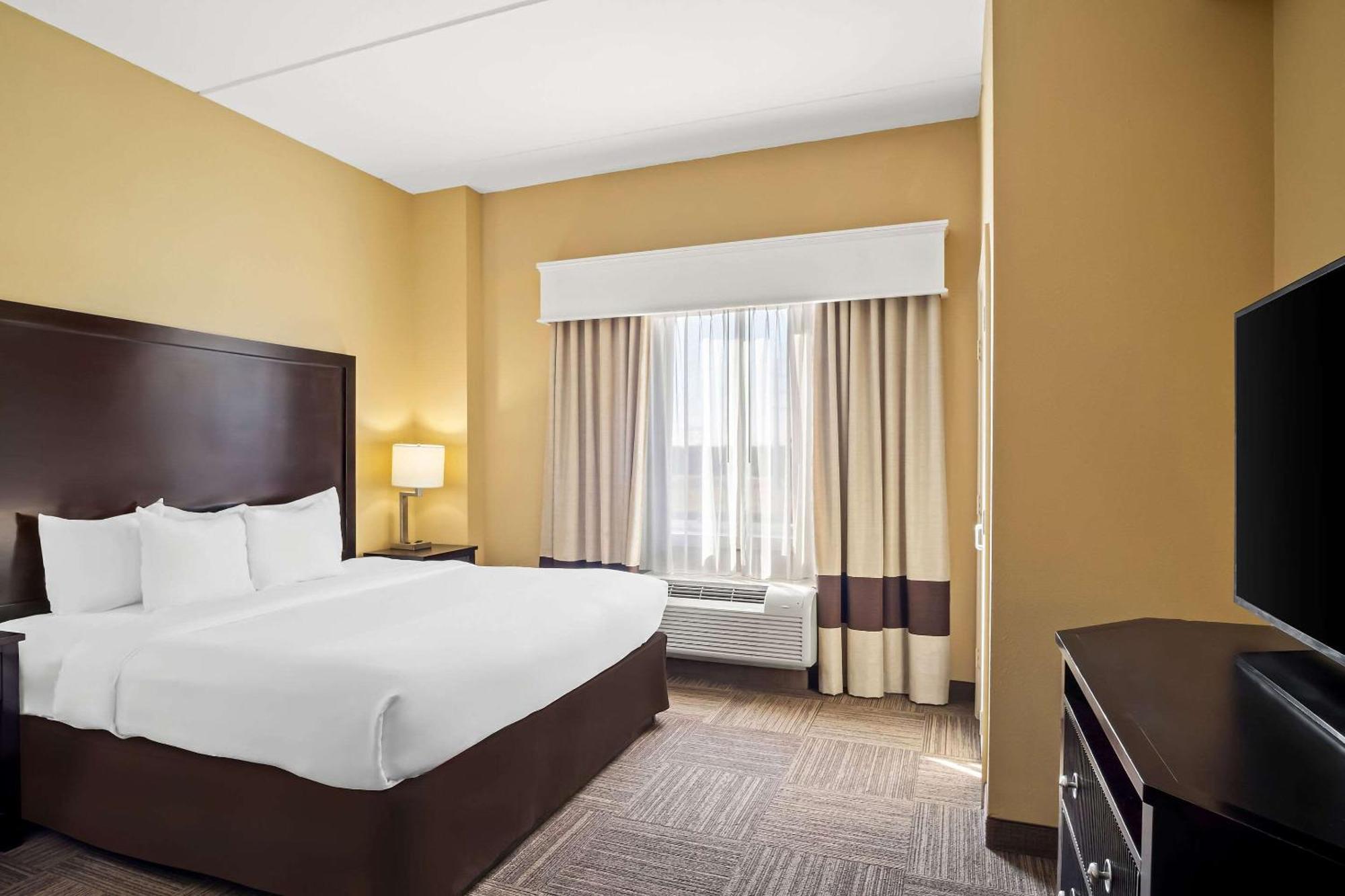 Comfort Suites Frisco Buitenkant foto