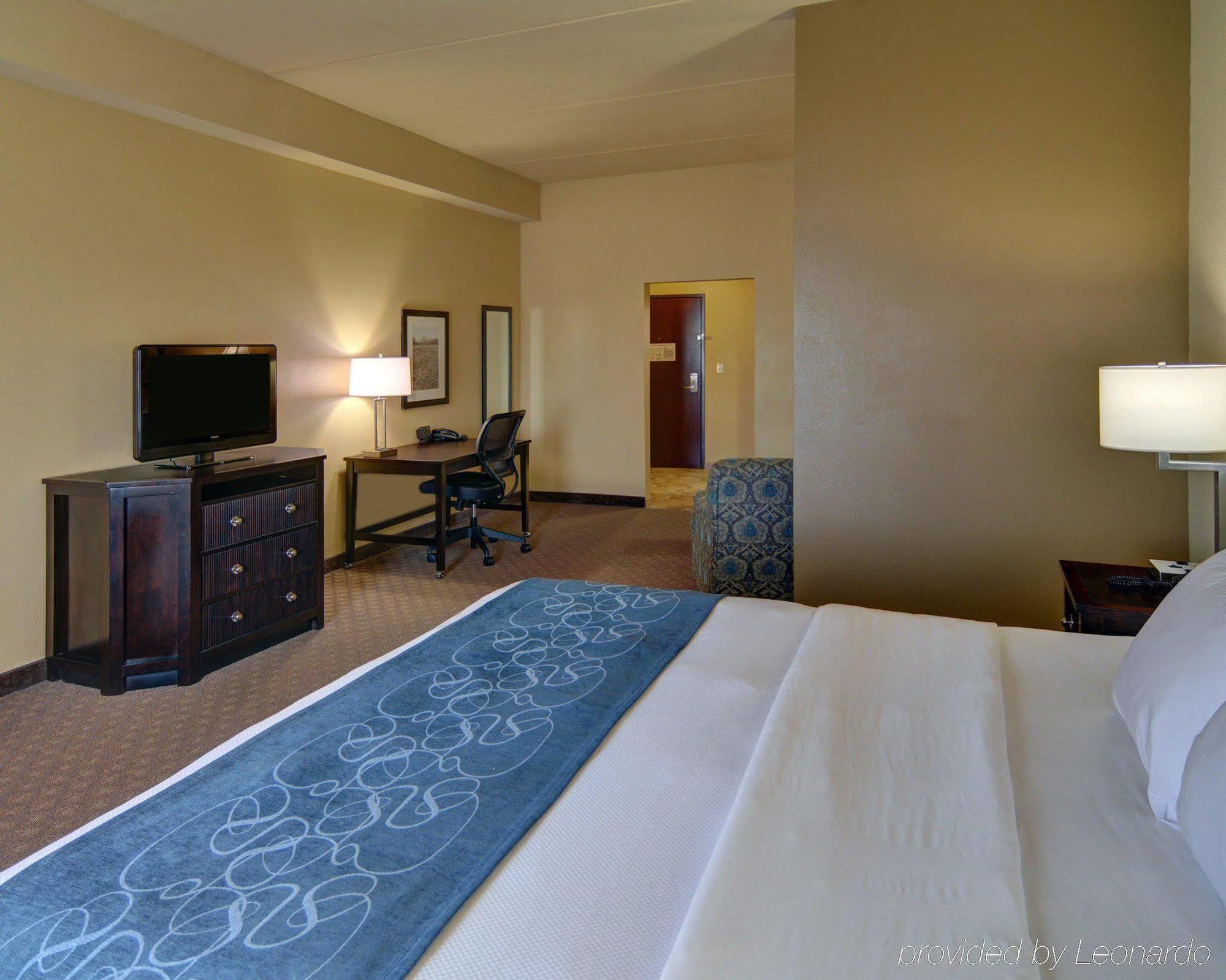 Comfort Suites Frisco Buitenkant foto